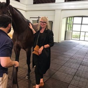 Meet your Posher, Lynda